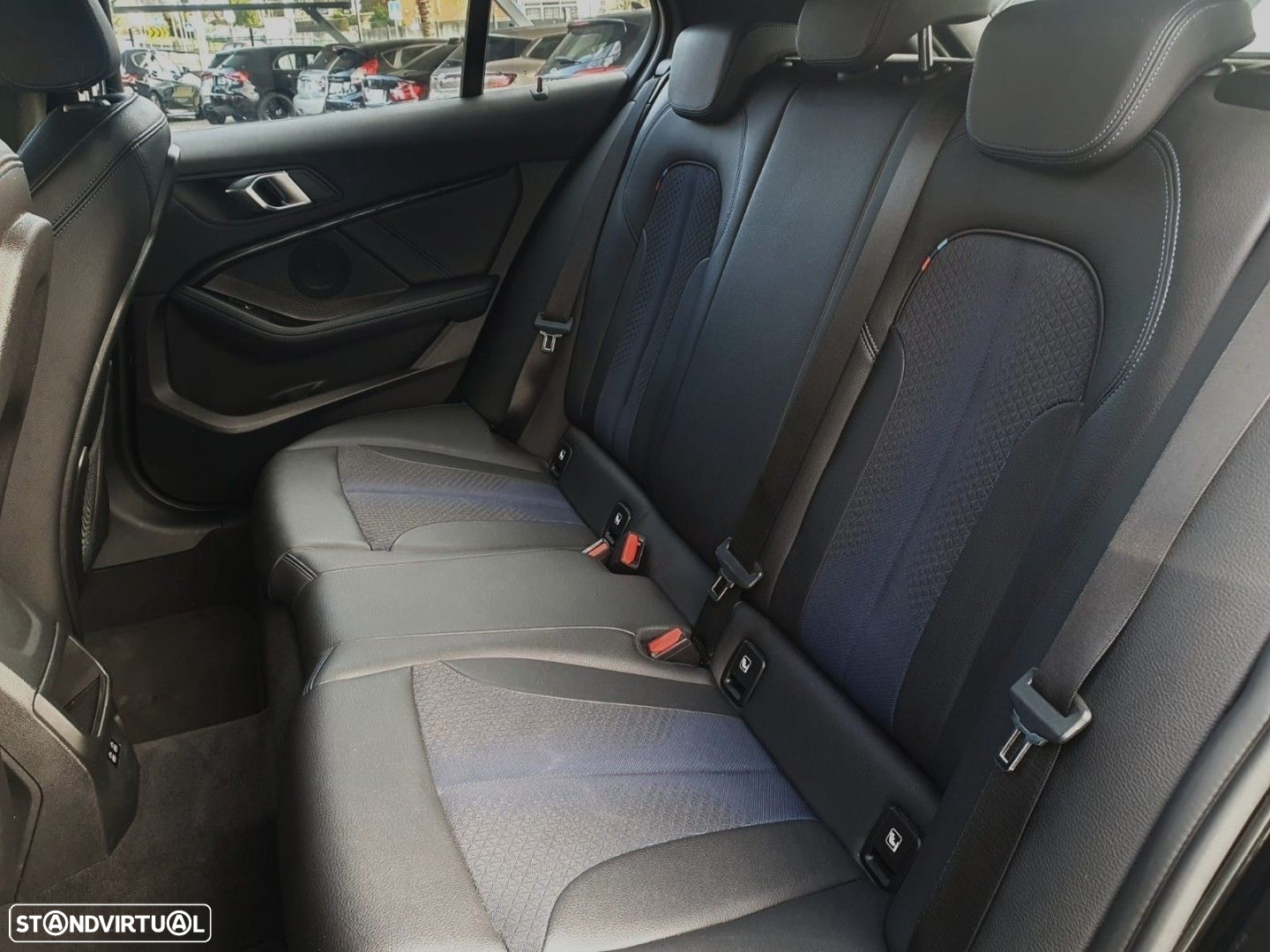 BMW 116 d Pack Desportivo M - 32