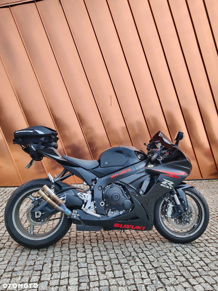 Suzuki GSX-R - 2