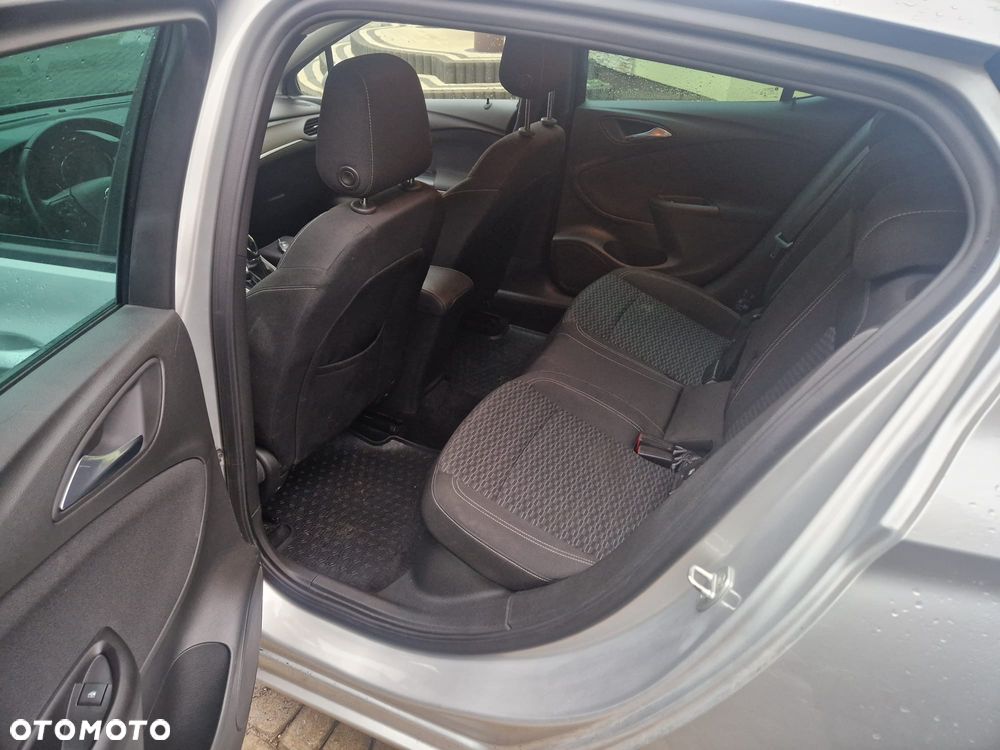 Opel Astra 1.0 T 120 Lat S&S - 7