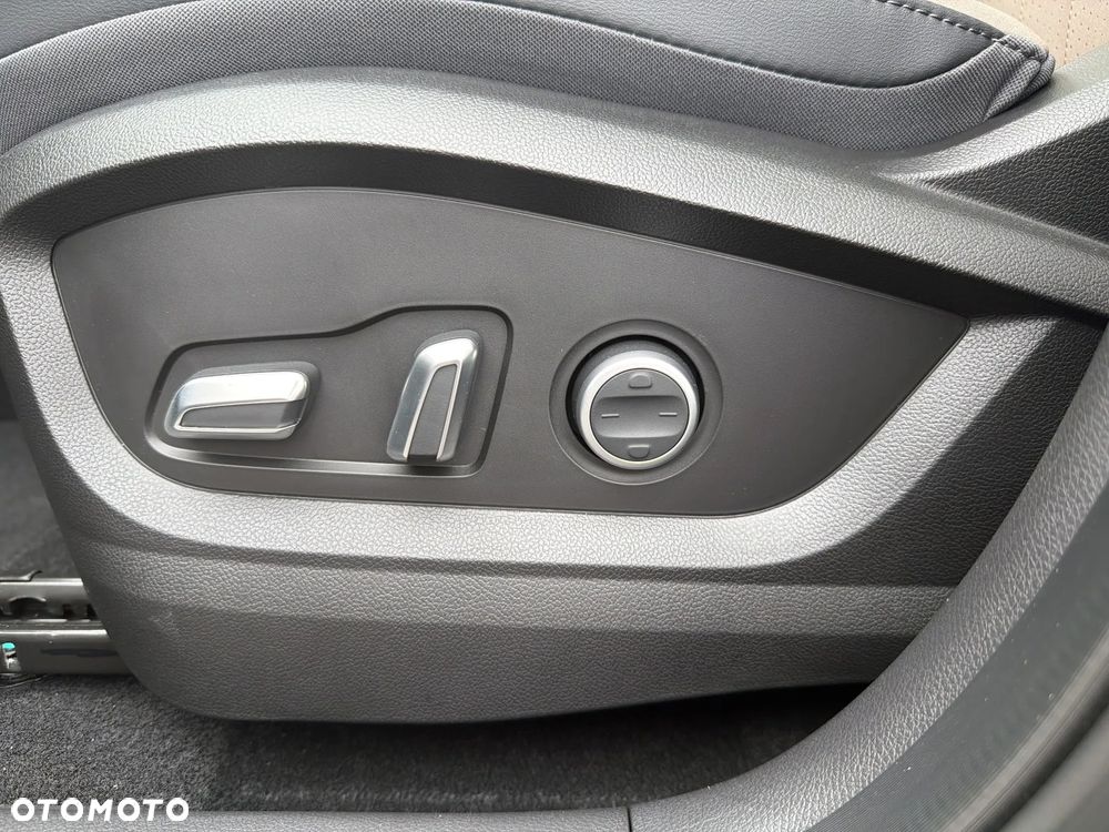 Chery Tiggo 8 1.5 T-GDI Super Hybrid Prestige DCT - 23