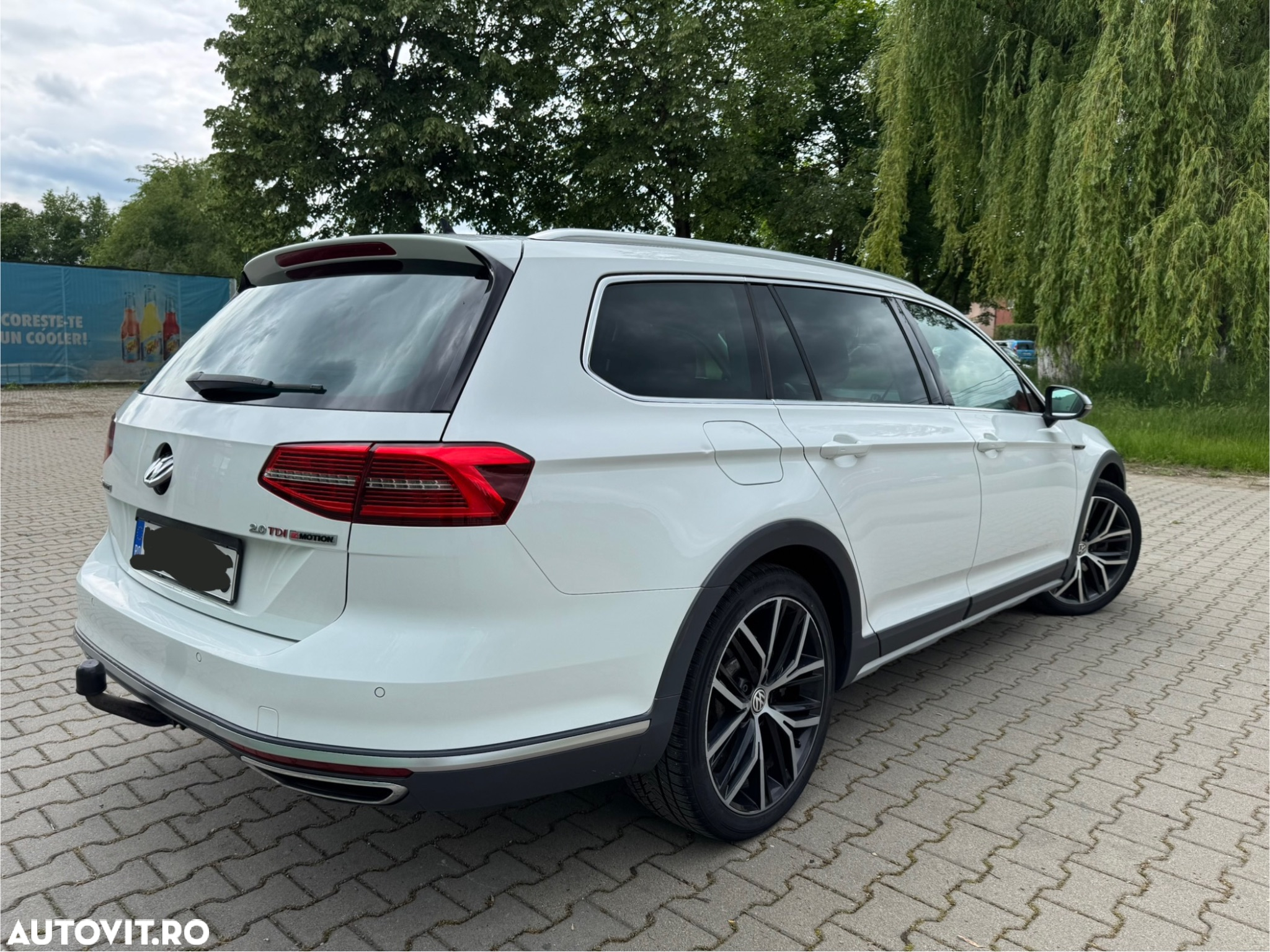 Volkswagen Passat Variant 2.0 TDI DSG 4Motion Highline - 3