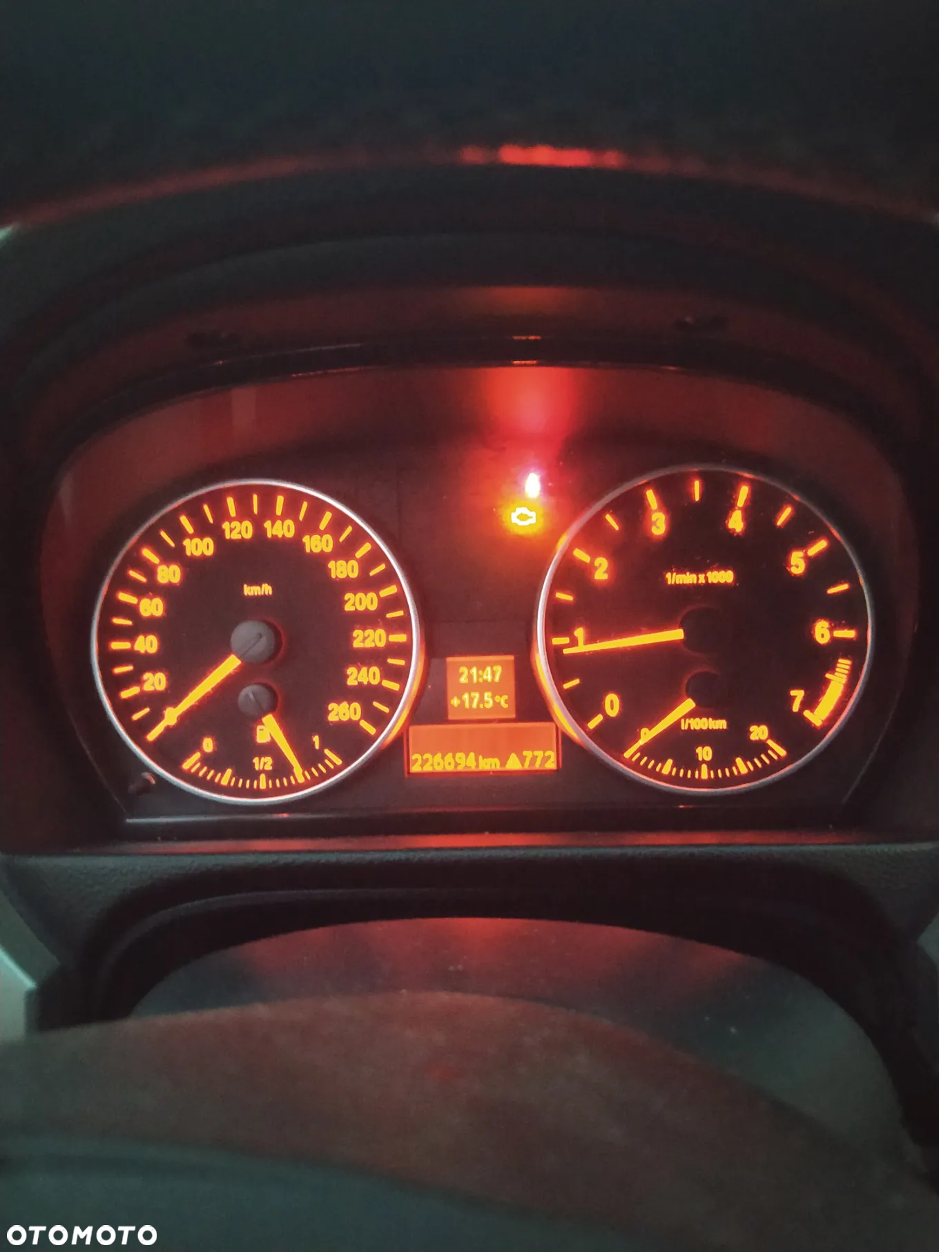 BMW Seria 3 318i - 11