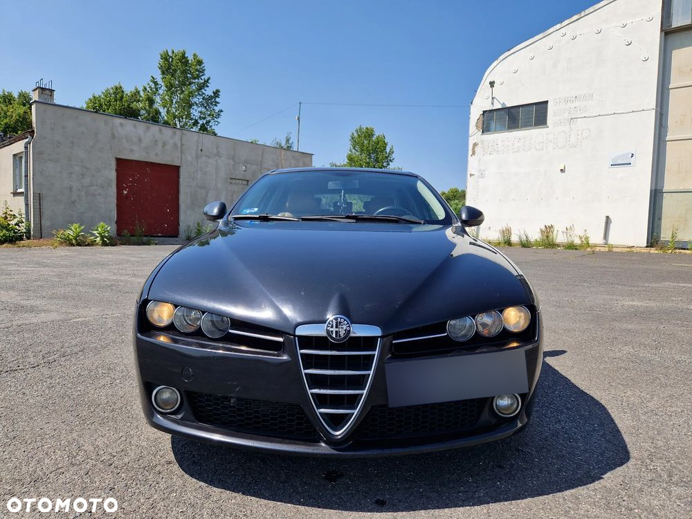 Alfa Romeo 159 - 8