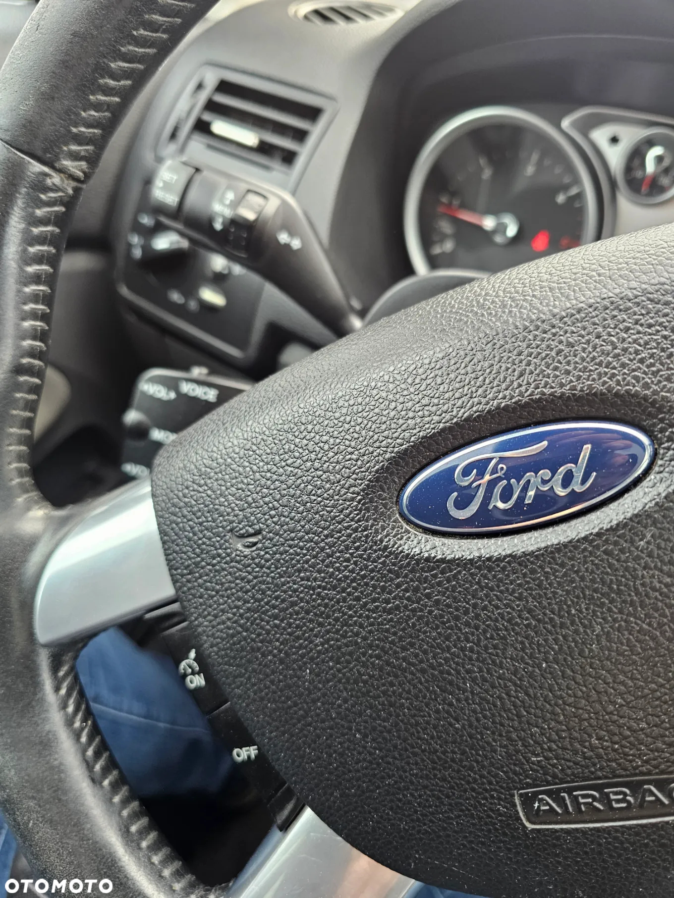 Ford Kuga 2.0 TDCi Titanium - 25