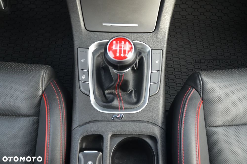 Hyundai i30 N 2.0 T-GDI - 32