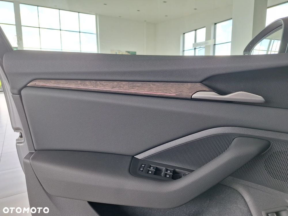 Skoda Superb 2.0 TSI L&K DSG - 11