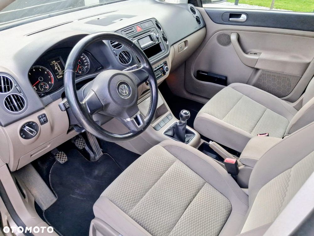 Volkswagen Golf Plus - 10