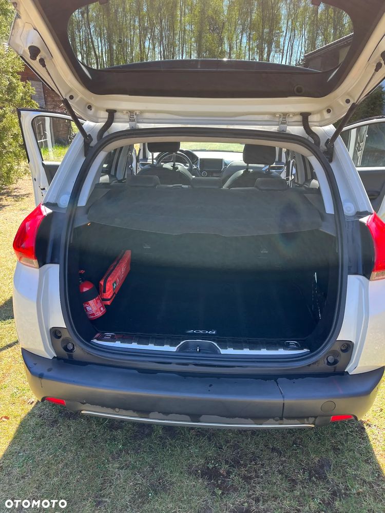 Peugeot 2008 - 10
