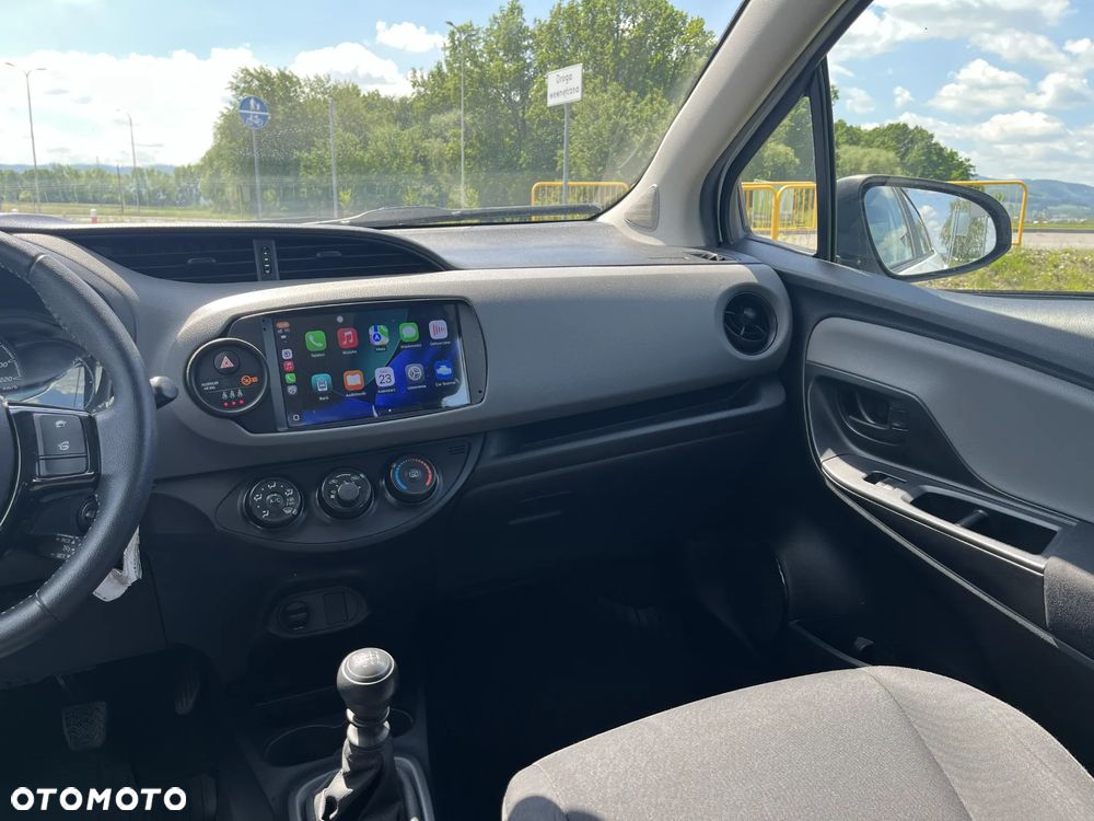 Toyota Yaris 1.5 Active - 12