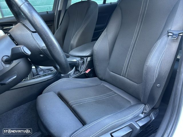 BMW 116 d Line Sport Shadow — fotografia 29