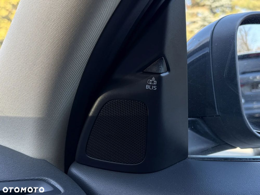 Volvo V60 D4 Geartronic Momentum - 31