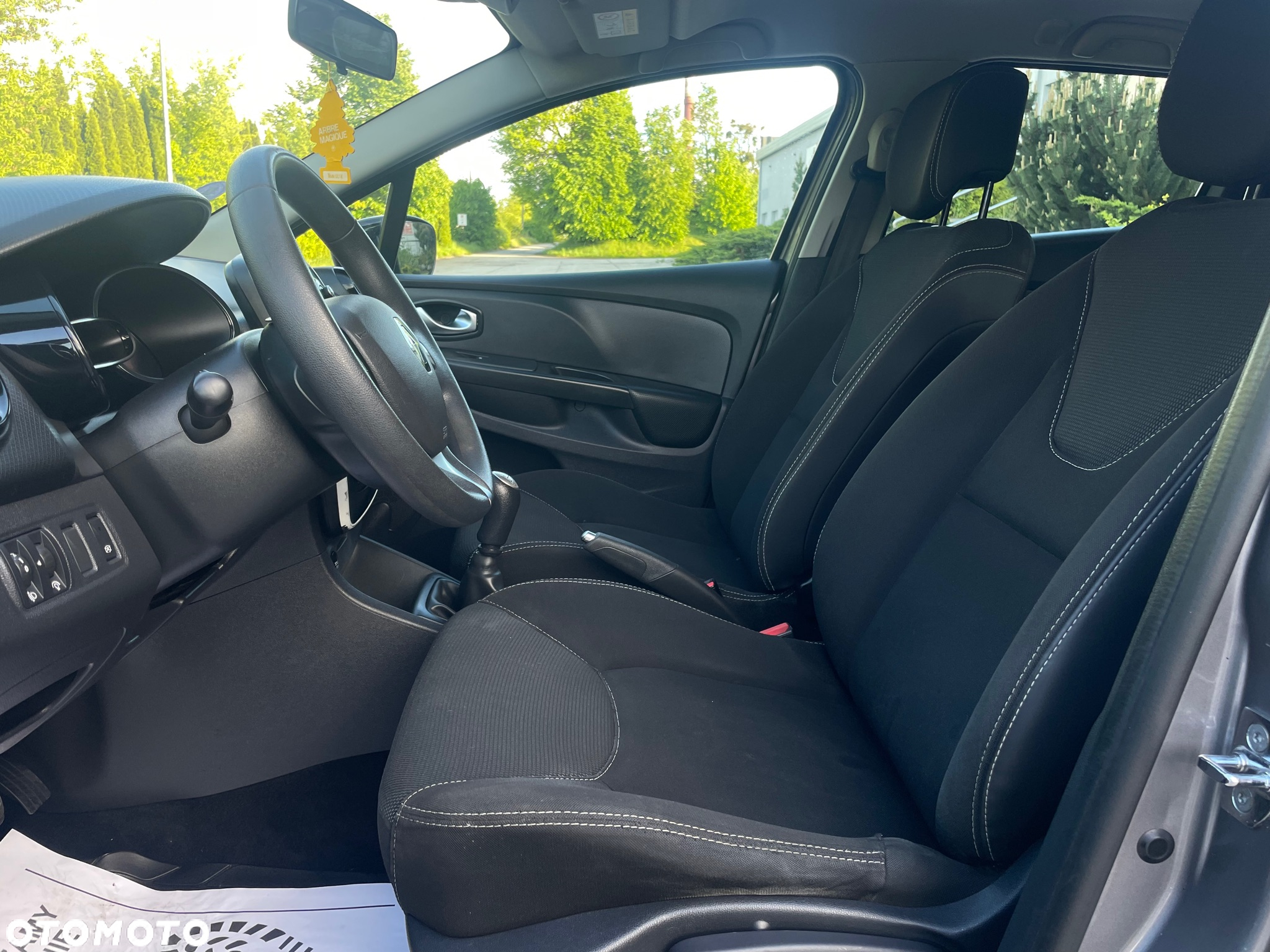 Renault Clio (Energy) TCe 90 Start & Stop INTENS - 6