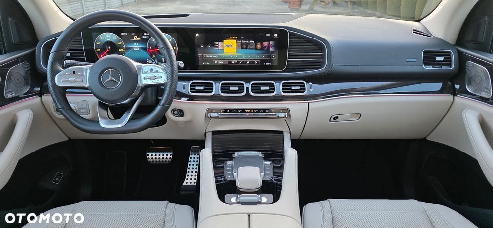 Mercedes-Benz GLS - 24