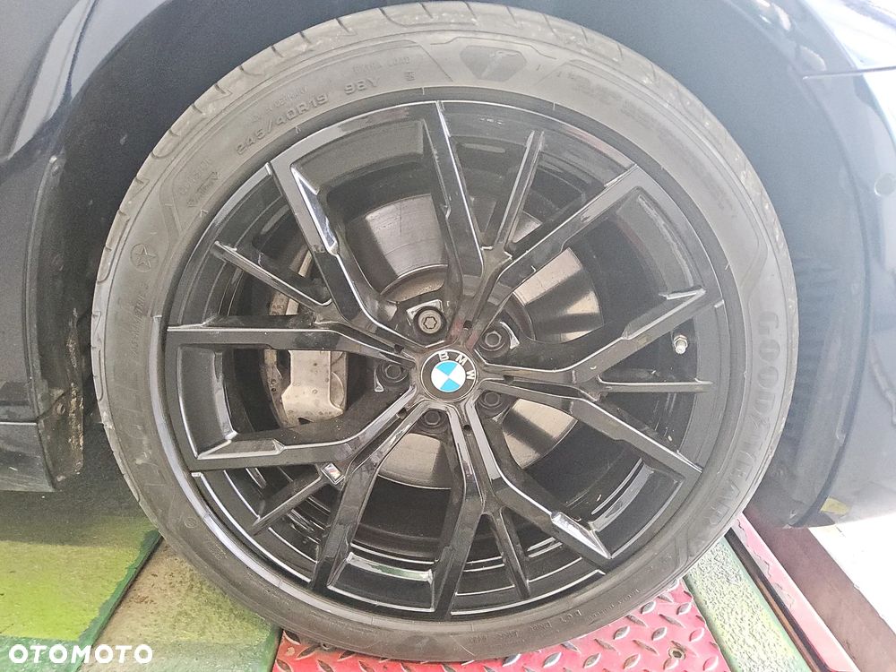 BMW Seria 5 530d xDrive M Sport Edition - 8