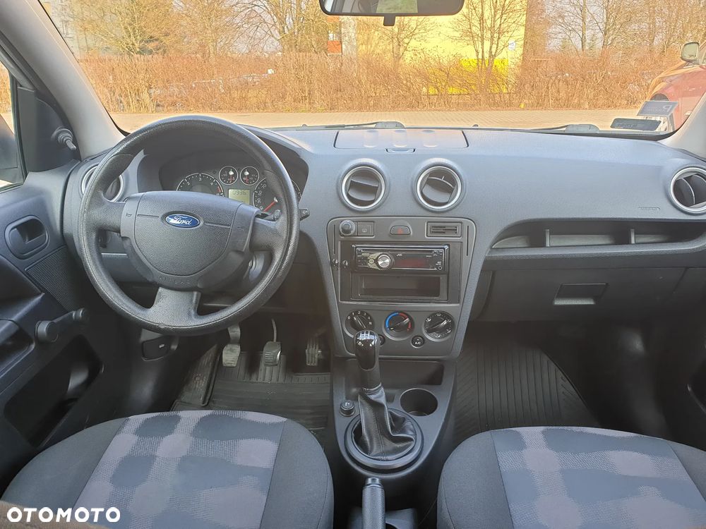 Ford Fusion - 8