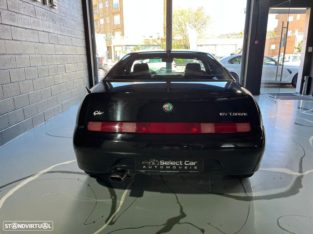Alfa Romeo GTV 2.0 TS - 8