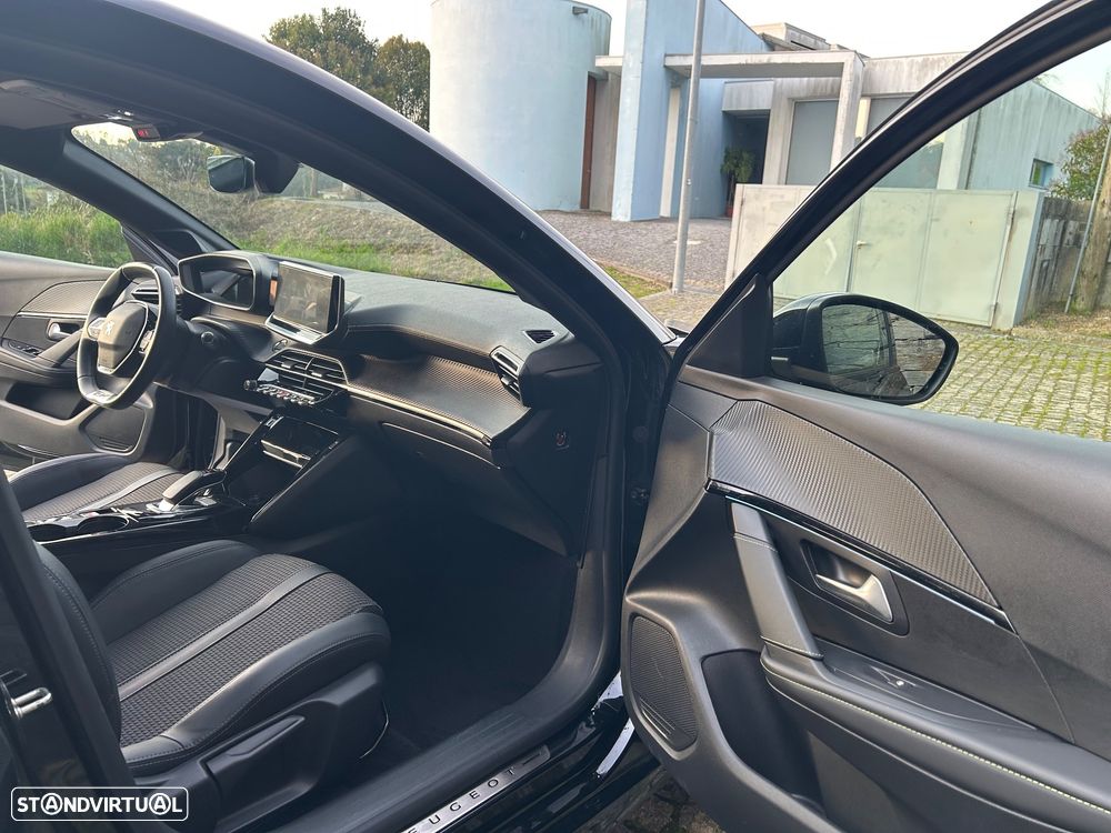 Peugeot e-208 50 kWh GT - 17