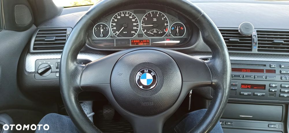 BMW Seria 3 318i Edition Sport - 9