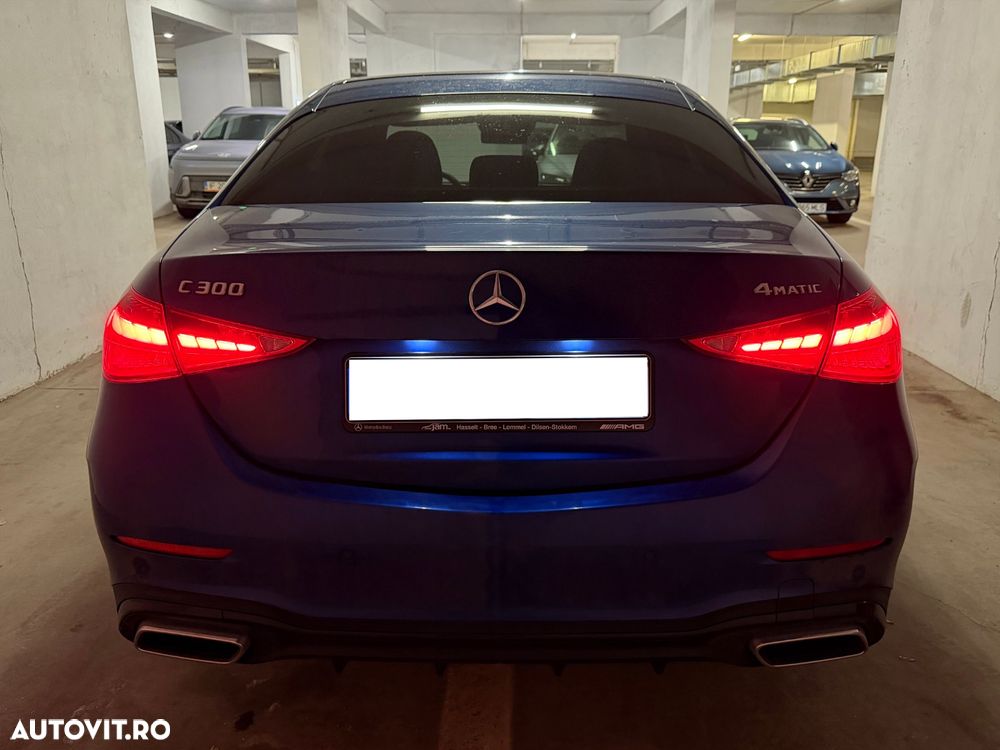 Mercedes-Benz C 300 4Matic 9G-TRONIC AMG Line Advanced - 11