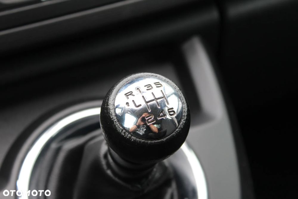Citroën C4 Picasso 1.6 HDi FAP CoolTech - 32