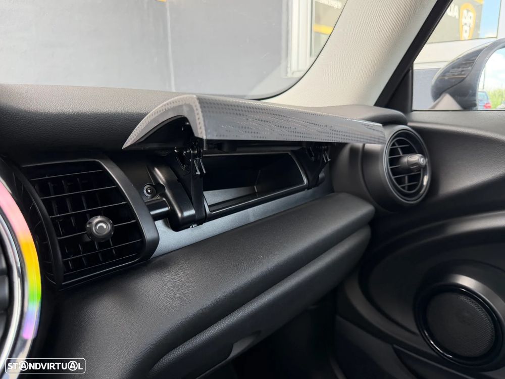 MINI 3 Portas Cooper D - 39