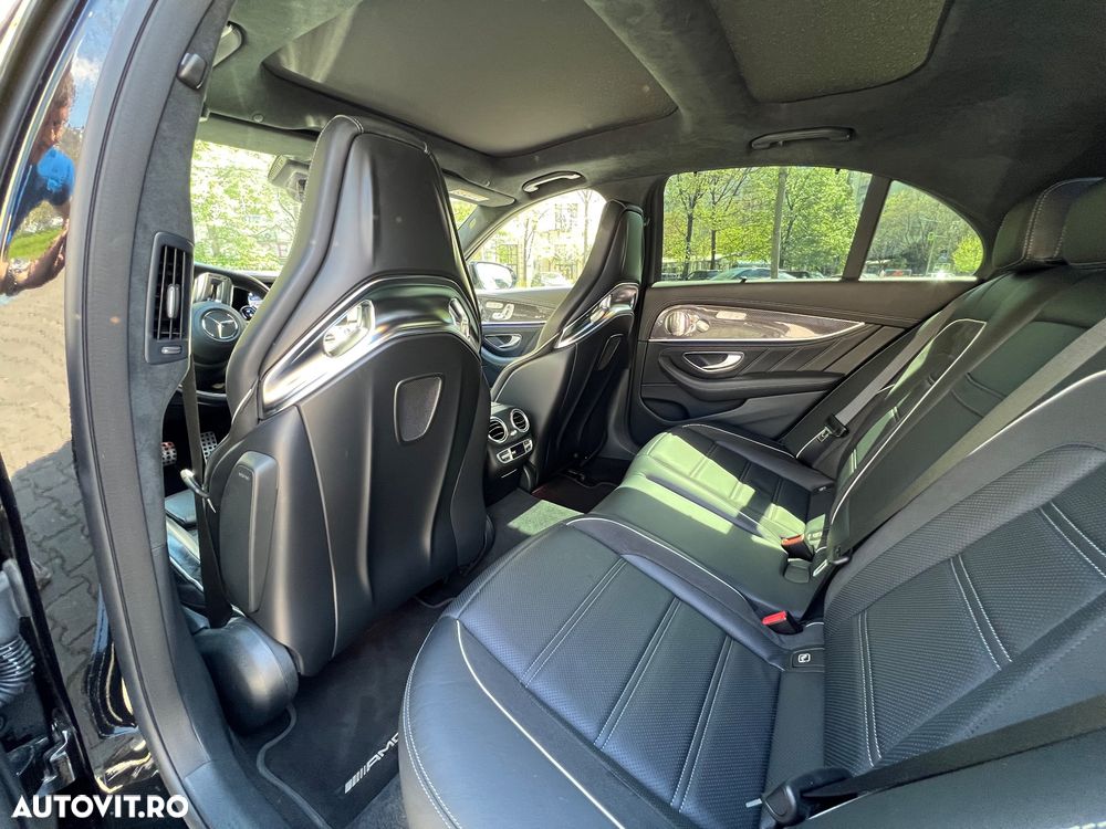 MERCEDES-BENZ E-Class 2022 — imagine 9
