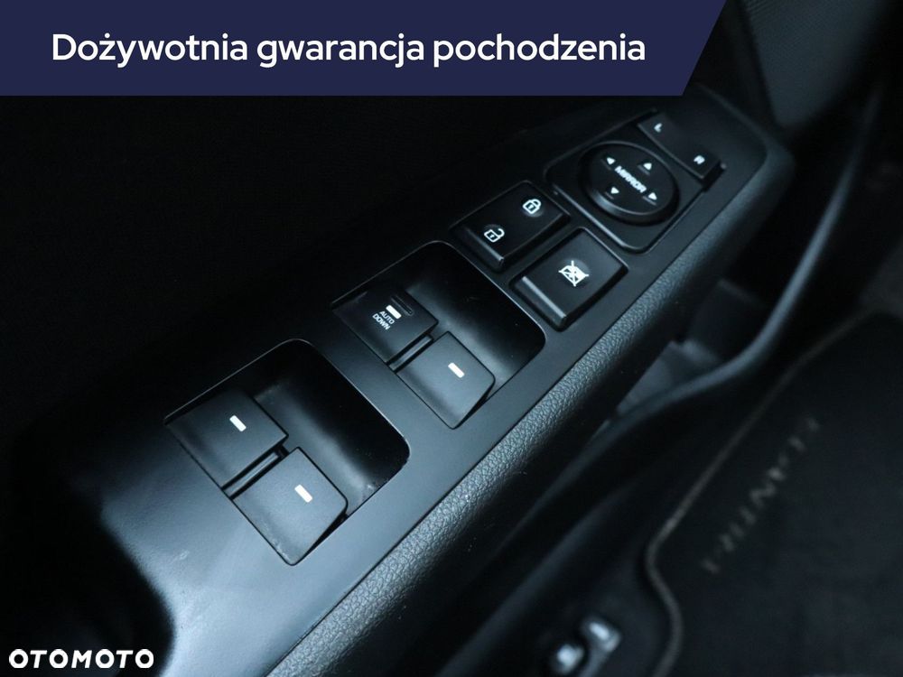 Hyundai Elantra - 17