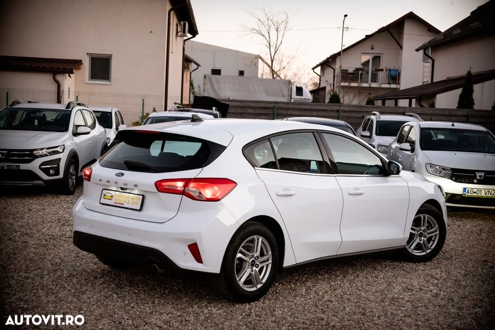 Ford Focus 1.5 EcoBlue Connected - 9