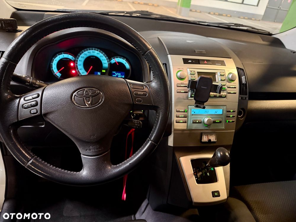 Toyota Corolla Verso 1.8 Multi-Mode Sol - 14