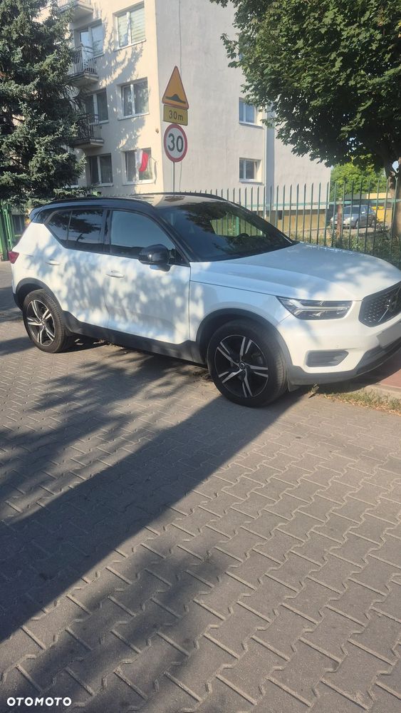 Volvo XC 40 T4 R-Design - 14