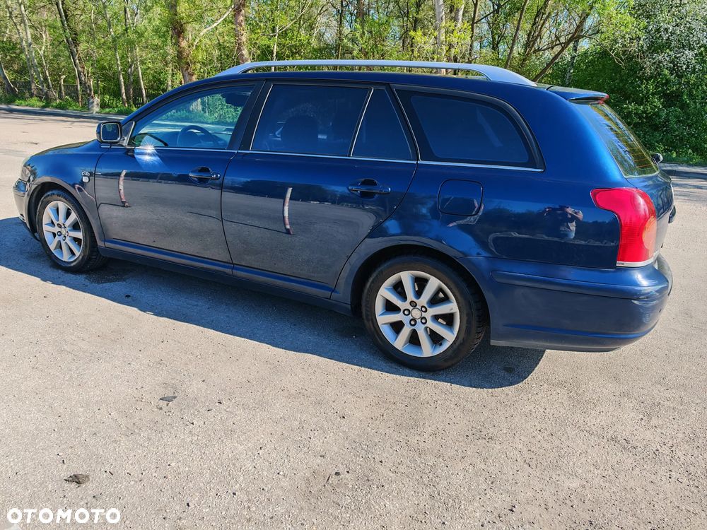 Toyota Avensis 2.0 D-4D Sol - 9