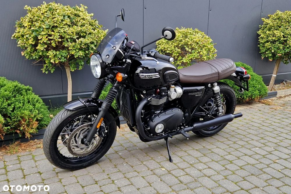 Triumph Bonneville - 5