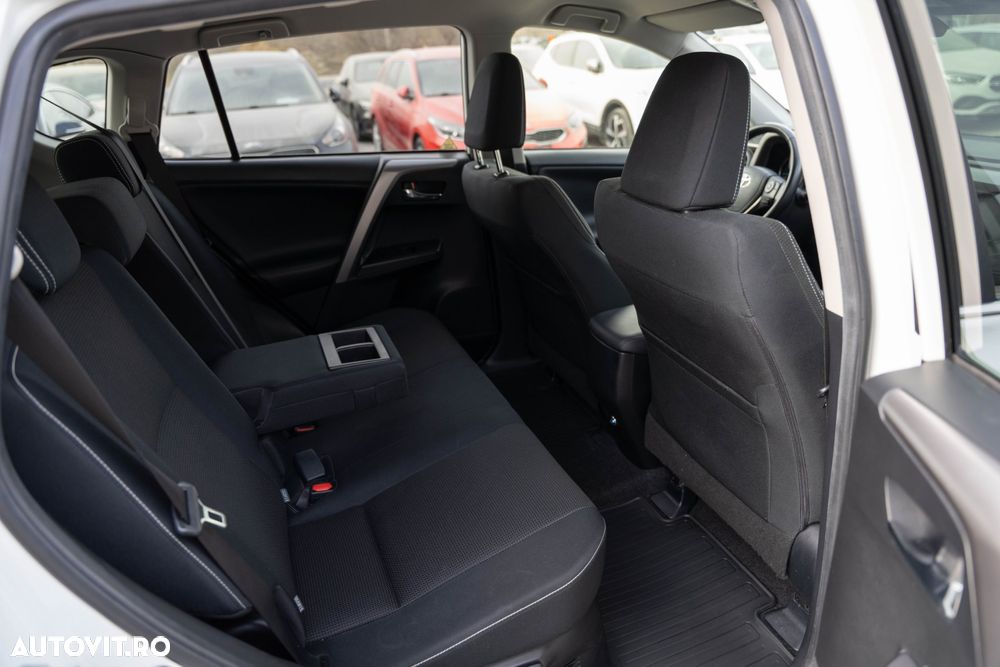 Toyota RAV4 2.5 VVT-i 4x2 Executive - 9