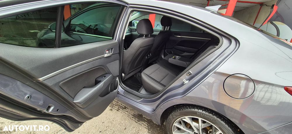 Hyundai Elantra 1.6 MPi Aut. Exclusive - 15