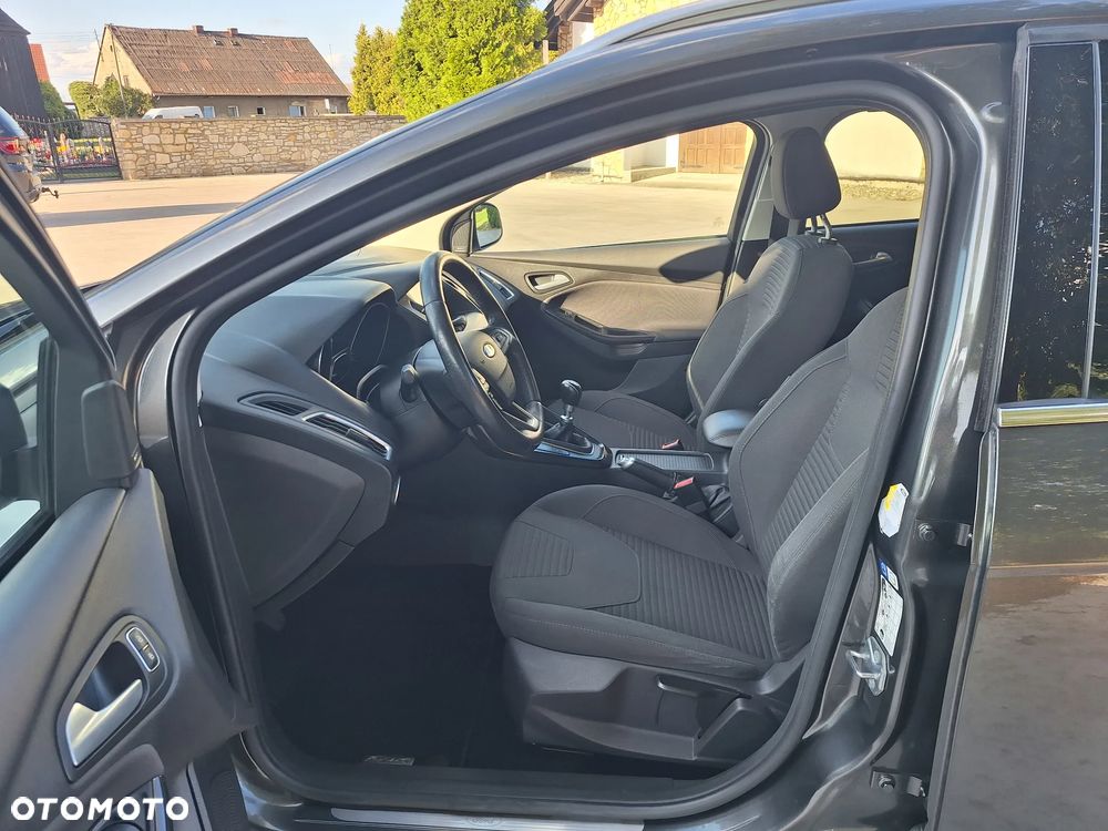 Ford Focus 1.5 TDCi Titanium - 6