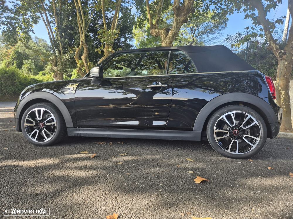 MINI Cabrio Cooper Auto. Essential - 36