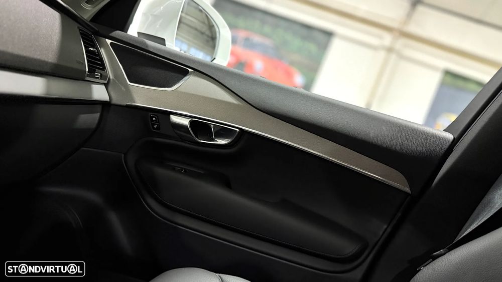 Volvo XC 90 T8 AWD Core - 38