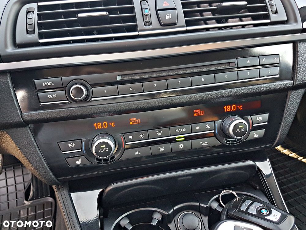 BMW Seria 5 528i - 18