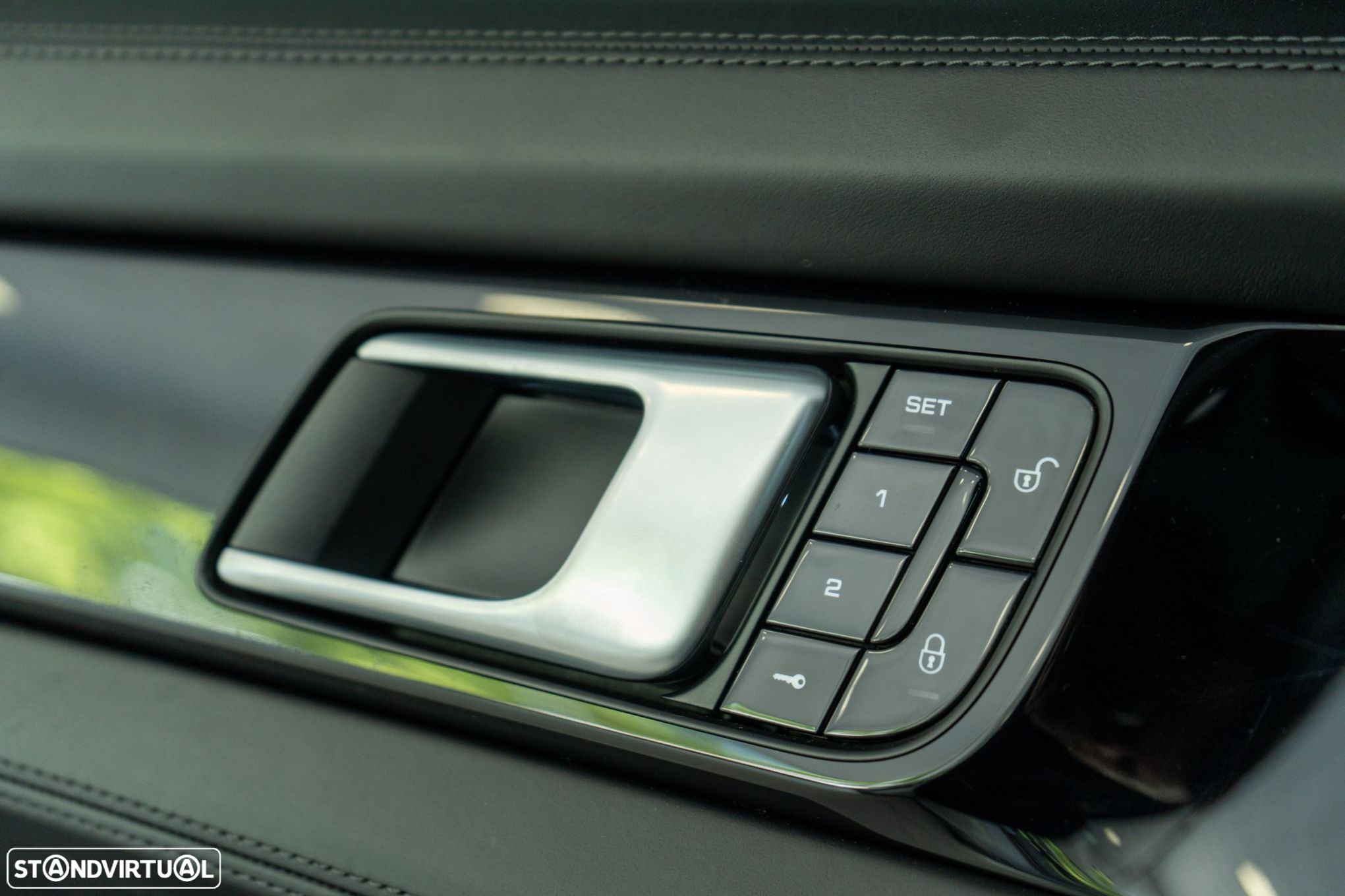 Porsche Panamera 4 E-Hybrid - 21