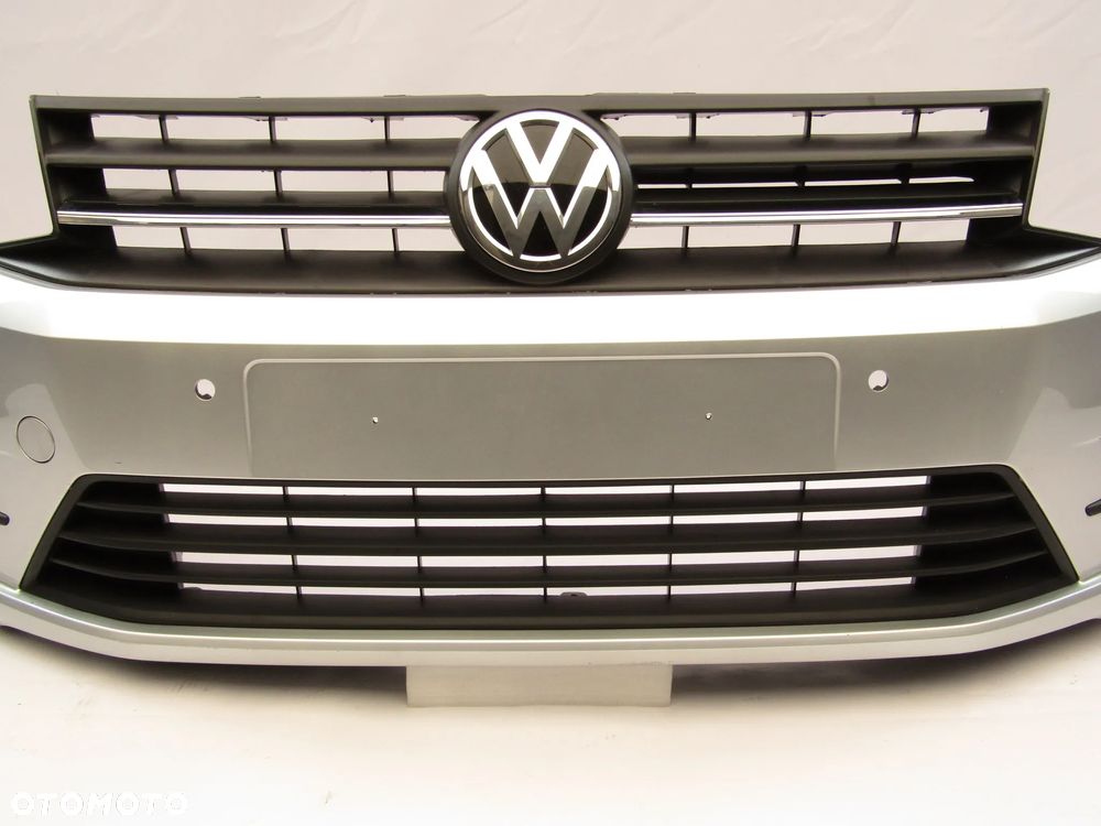 Zderzak przedni VW Caddy LIfe 15 - 20 Sprysk. / Pdc-6 Lakier LA7W - 7