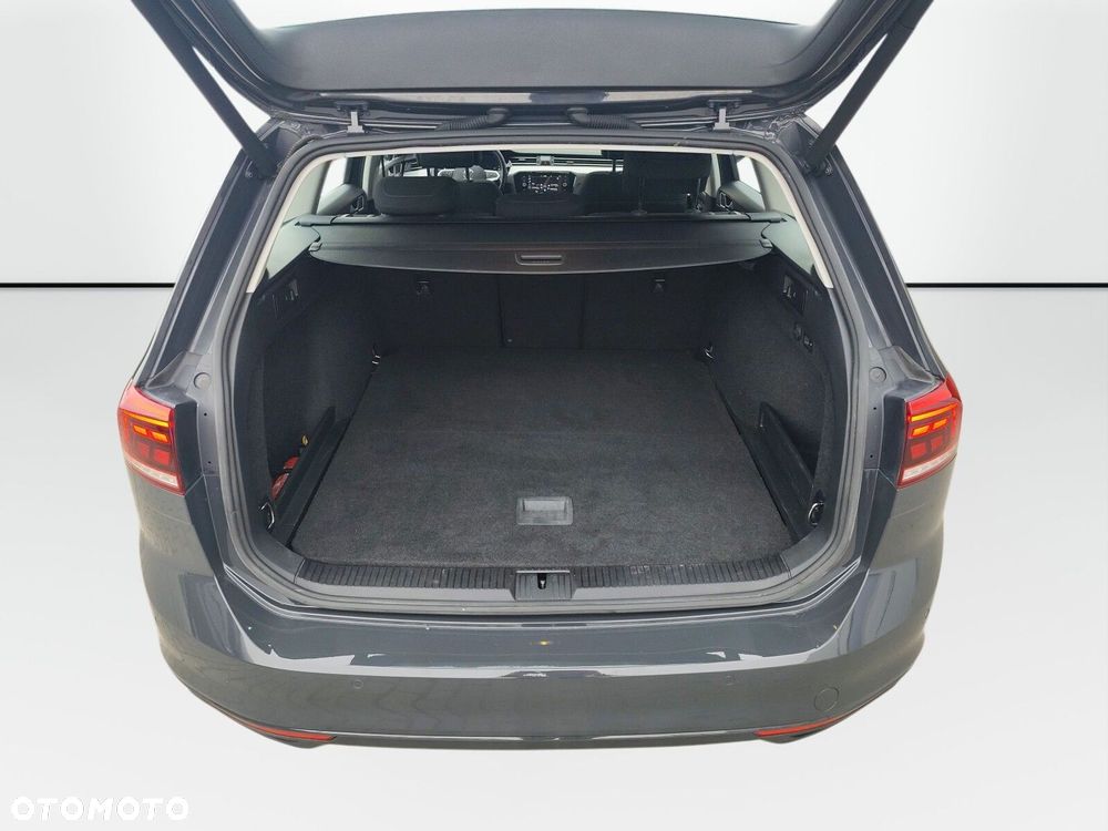 Volkswagen Passat Variant - 17
