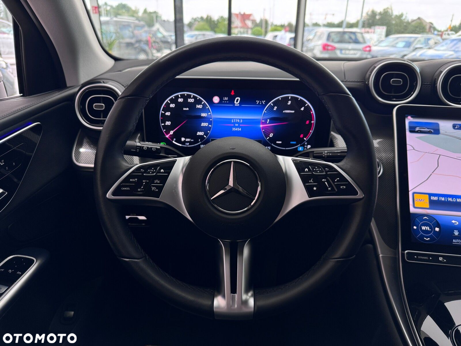 Mercedes-Benz GLC - 15