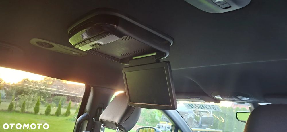 Chrysler Pacifica - 17
