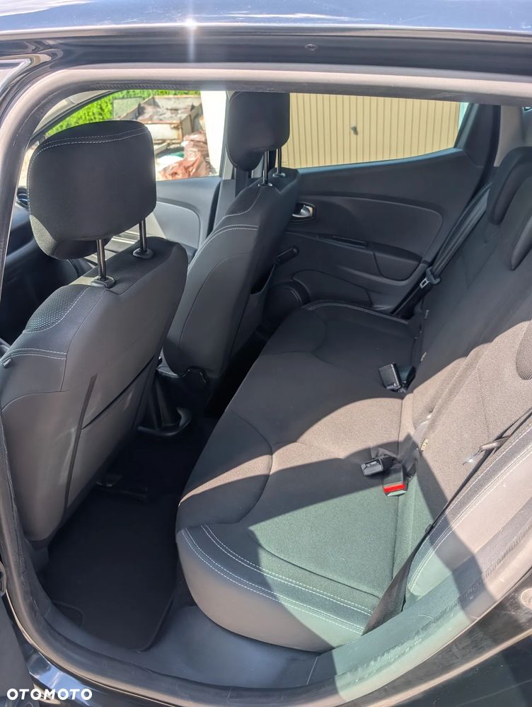 Renault Clio 1.2 16V Alize - 8