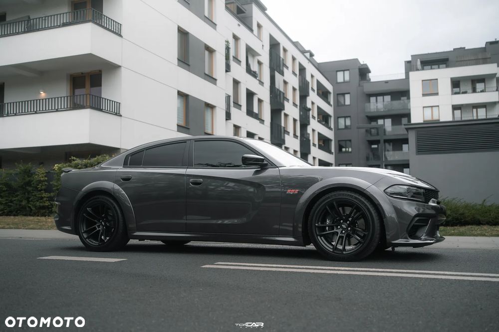 Dodge Charger 6.4 Scat Pack Widebody - 2