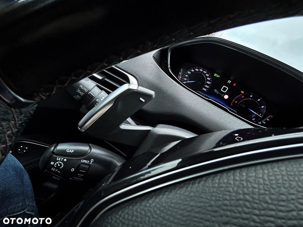 Peugeot 5008 2.0 BlueHDI GT S&S EAT8 - 28