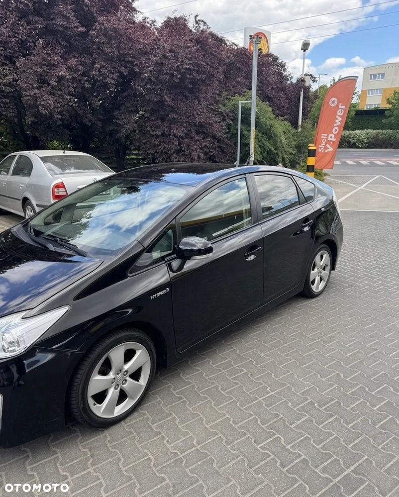 Toyota Prius 1.8 HSD Luna - 3