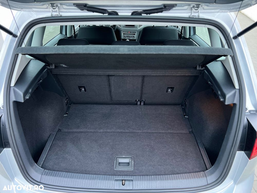 Volkswagen Golf 1.6 TDI BlueMotion Technology Comfortline - 25