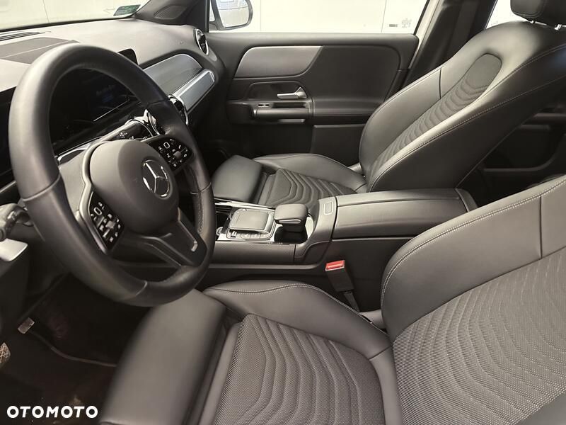 Mercedes-Benz GLB 200 7G-DCT - 11