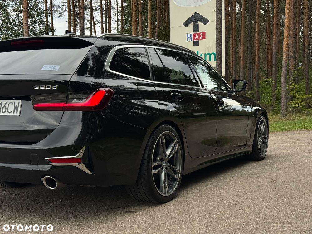 BMW Seria 3 320d Luxury Line Purity sport - 20